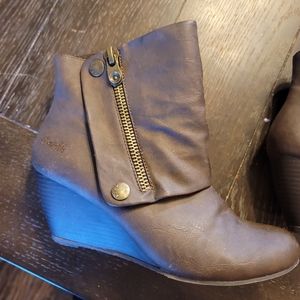 Ankle boots
